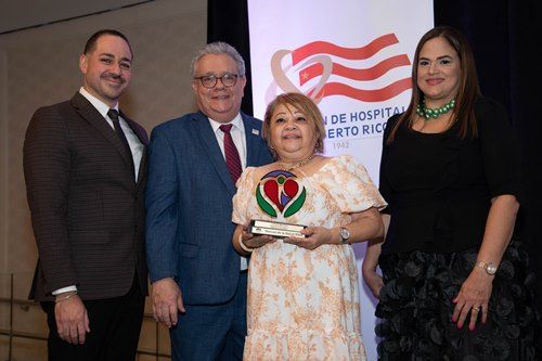 Cincuenta y ocho (58) héroes en la Salud junto a veinticinco (25) hospitales y facilidades de salud fueron recipientes de los Premios Héroes en la Salud